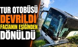 Bucak'ta Tur Otobüsü Devrildi: 34 Kişi Kazayı Yara Almadan Atlattı