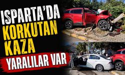 Isparta'da İki Otomobil Çarpıştı: Yaralılar Var