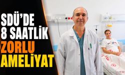 SDÜ Hastanesinde 8 Saatlik Operasyon: 6 Kiloluk Miyom Çıkarıldı