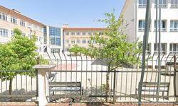 İnci Üzmez Kimdir? Manisa Turgutlu'daki Okul Olayı Nedir?
