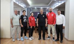 Ispartalı Şampiyon Sporculardan Emniyet Müdürü Bildirici'ye Ziyaret