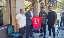 Vali Abdullah Erin Davraz'da Kamp Yapan Sporcularla Buluştu