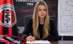 Turgutluspor’da dikkat çeken tercih: 22 yaşındaki Zeynep Mestan tarihe geçti
