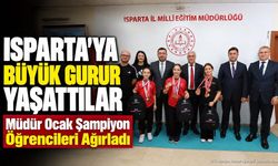 Isparta'nın Şampiyon Öğrencilerinden Milli Eğitim Müdürü Ocak'a Ziyaret