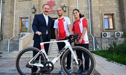 Milli Sporcuya 350 Bin Liralık Bisiklet Desteği