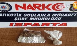 Polis'in Şüphelendiği Otomobil'de Uyuşturucu Ele Geçirildi