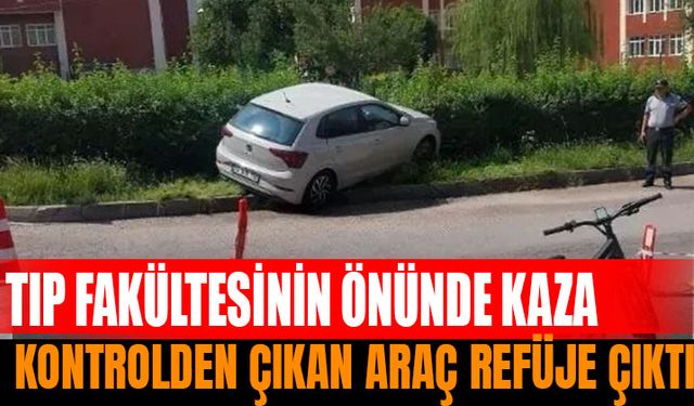 Kontrolden Çıkan Araç Refüje Çıktı