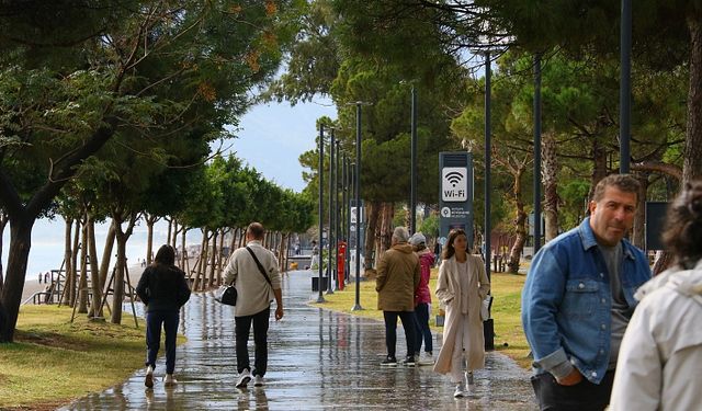 Antalya’da 4 Saatte 3 Mevsim Yaşandı