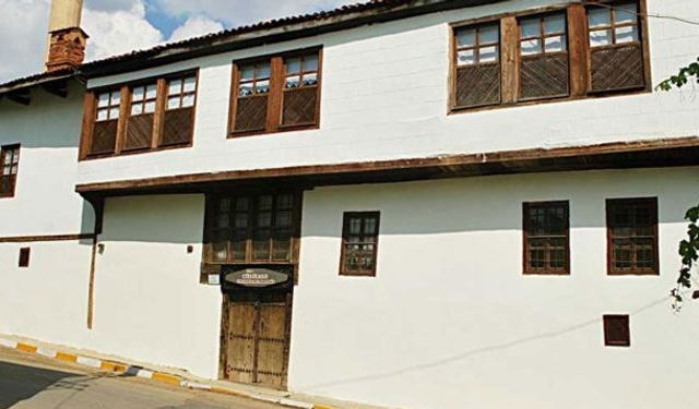 Yalvaç Kültür Evi Diyanet Gençlik Merkezi Oluyor