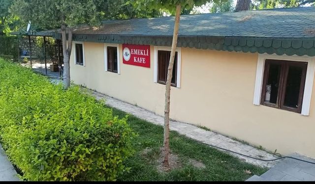 Emeklilere Özel Mekan: Emekli Kafe Kapılarını Açıyor!