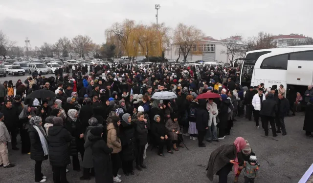 Afyon'dan Kutsal Topraklara Yolculuk Başladı: 200 Kişi Yola Çıktı