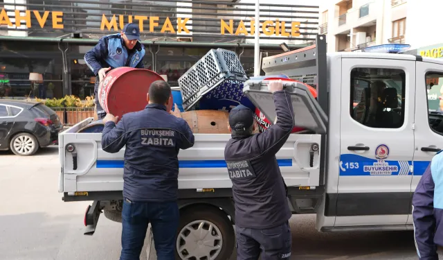 Zabıta Ekiplerinden Kaldırım İşgallerine Karşı Denetim