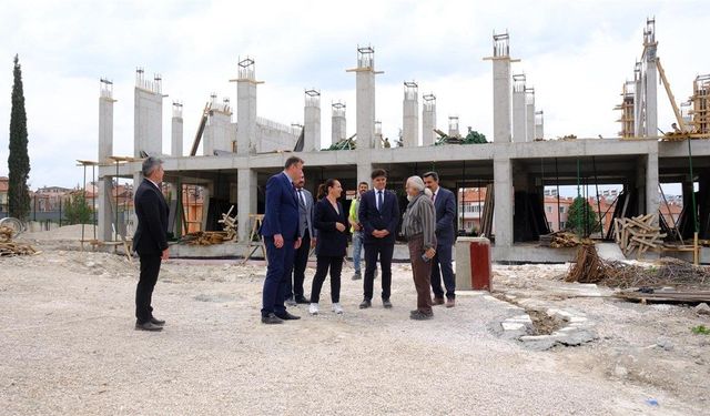Burdur Valisi, Devam Eden Eğitim Yatırımlarını Yerinde Denetledi