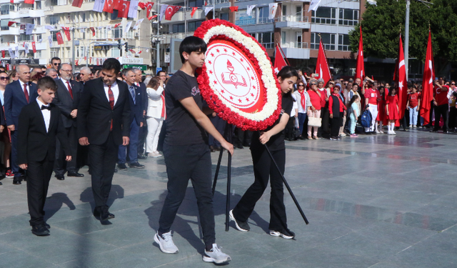 Antalya’da 23 Nisan Coşkuyla Kutlandı