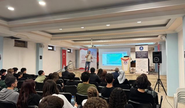 Isparta’da Gençler İklim Krizine "Mavide Bilim"le Yaklaştı