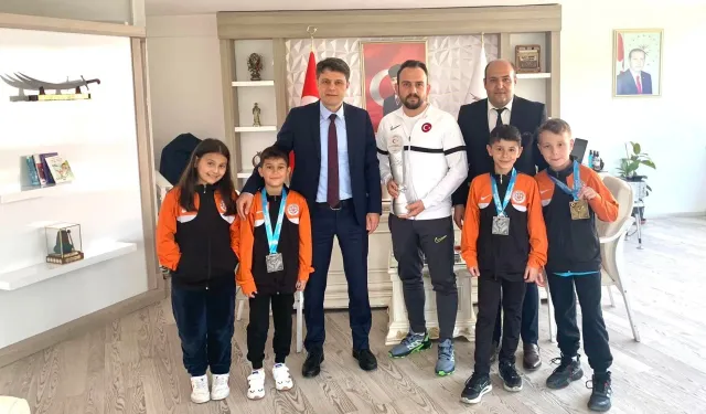 Afyon'lu Minik Karatecilerden Büyük Başarı