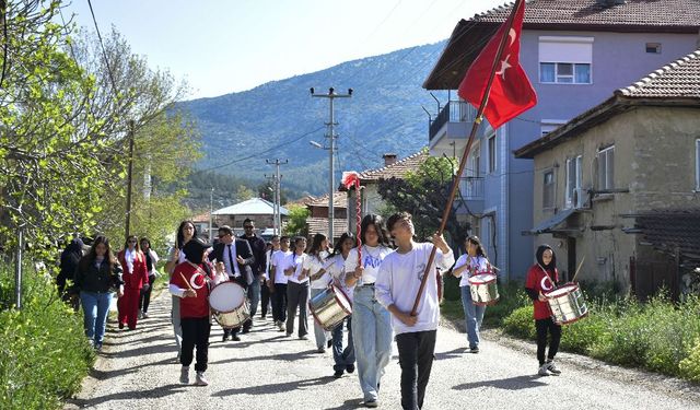 MAKÜ’lü Gönüllüler Susuz’da Çocuklara Bayram Sevinci Yaşattı!