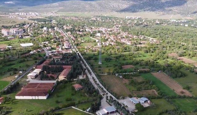 İslamköy'e Halı Saha Ve Sağlıklı İçme Suyu Müjdesi