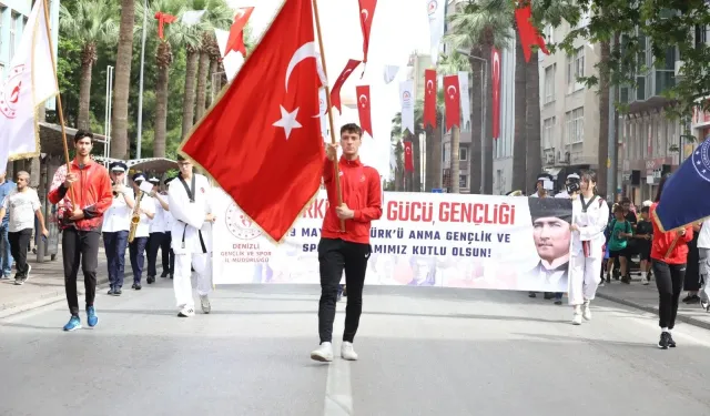 Denizli’de Gençlik Haftası Coşkusu Başladı