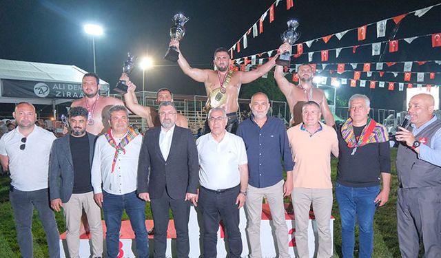 Cengizhan Şimşek, Serik Yağlı Pehlivan Güreşleri 2025’in Başpehlivanı Oldu