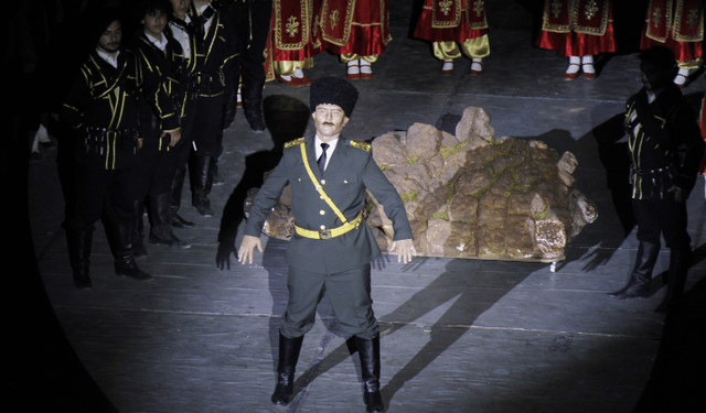 Aspendos’ta Büyüleyici 19 Mayıs Gösterisi