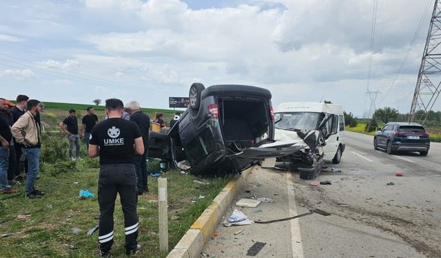 Afyon'da Trafik Kazası 9 Yaralı