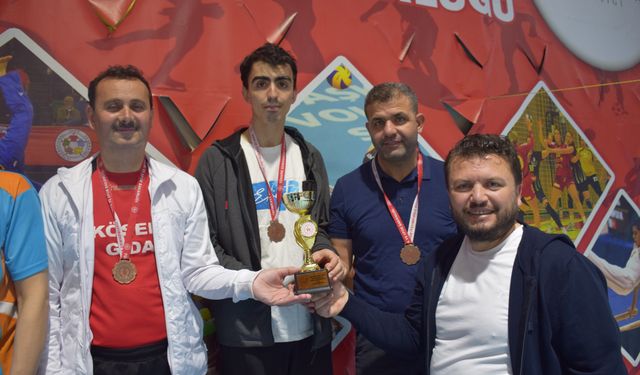 Kamu Kurumları Masa Tenisi Turnuvasında Buluştu