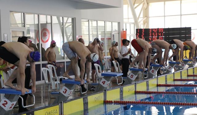Üniversitelerarası Yüzme Şampiyonası SDÜ Ev Sahipliğinde Gerçekleştirildi