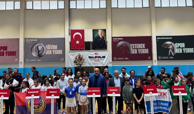 17 ilden 296 Sporcu Afyon’da Yarıştı