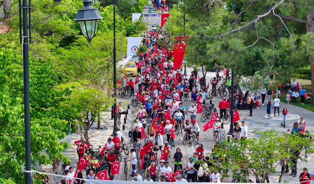 Denizli’de “Umuda Pedal Çevir” Şenliğiyle 19 Mayıs Coşkusu Yaşandı