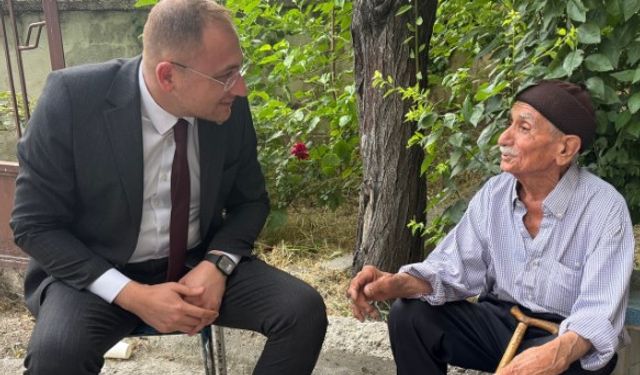 Isparta’da Babalar Günü Ziyareti: Seyit Ali Ayaz’a Hayır Duası Alındı