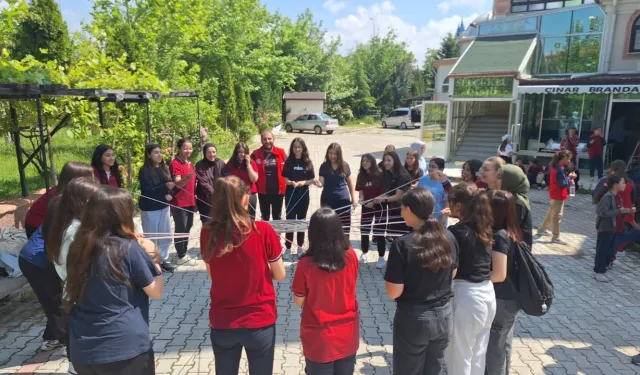 Afyon’da ÇEDES Yıl Sonu Şenliği Coşkuyla Gerçekleştirildi