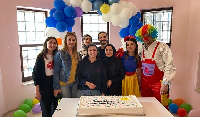 Güneşe Gülümseyen Kalplerle Bahar Şenliği