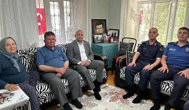 Kaymakam Karakaya’dan Polis, Asker ve Şehit Ailesine Bayram Ziyareti