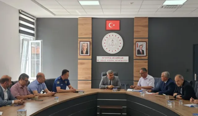Afyon'da LGS Öncesi Bilgilendirme Toplantısı Yapıldı