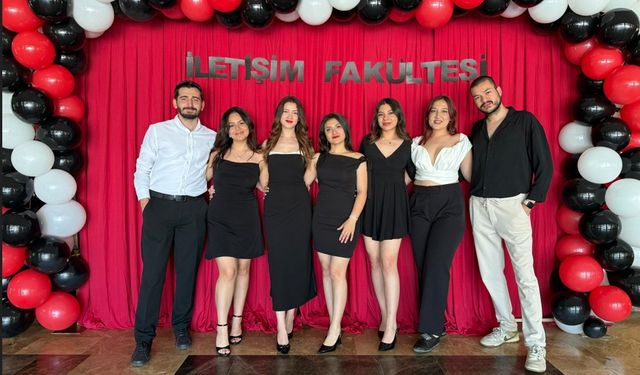 Geleceğin Girişimcilerinin Mezuniyet Coşkusu