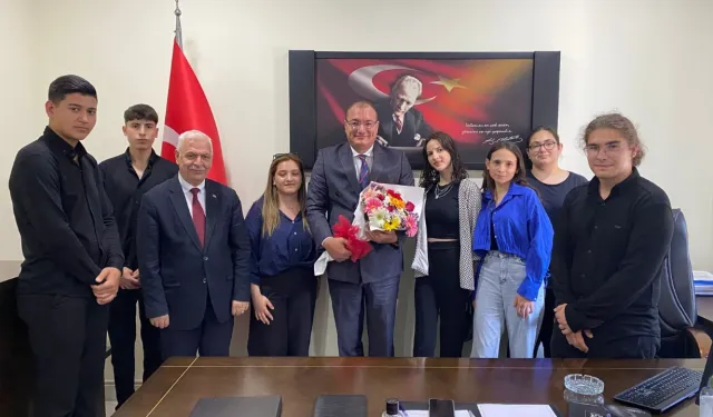 Tapu Müdürlüğünde Staj Yapan Öğrencilere Teşekkür Belgesi