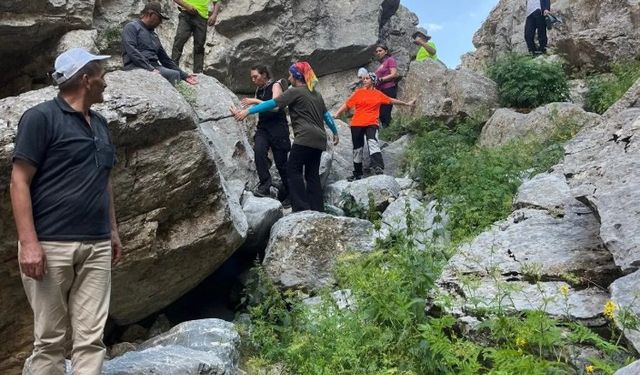 AFAD Gönüllüleri Direkli Kanyon’un Doğasında Buluştu