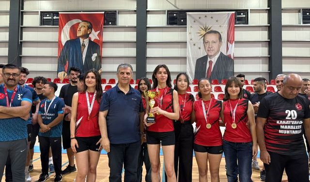 Bucak’ta Voleybol Coşkusu! Halk Turnuvası Şampiyonları Belli Oldu