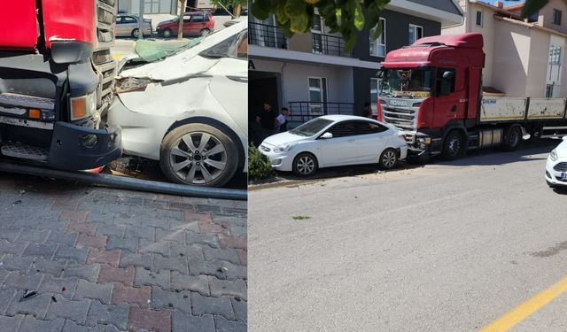Isparta’da Direksiyonda Arı Paniği: Tır Park Halindeki Araca Çarptı