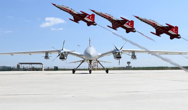Afyonkarahisar Semalarında Görsel Şölen