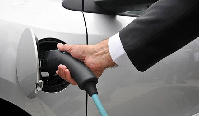 Hibe kapsamı genişledi, dev otomobil markaları listesini hazırladı: Elektrikli araç modellerinde dev indirim!