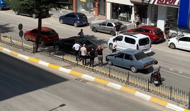 Özkanlar Kavşağı'nda Zincirleme Kaza
