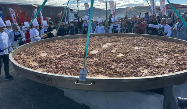 Dev Sucuklu Yumurta ile Guinness Rekoru Kırıldı