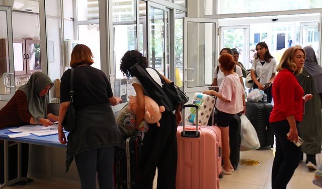 Denizli Yurtlarında Öğrenciler Kayıt Heyecanı Yaşıyor