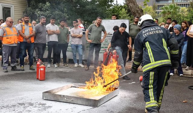 Antalya’da Çalışanlara Yangın Eğitimi ve Tatbikat