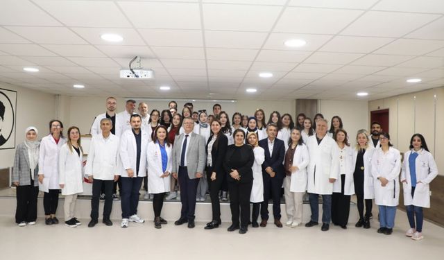 SDÜ Kimya Bölümü Öğrencileri Beyaz Önlüklerini Giydi