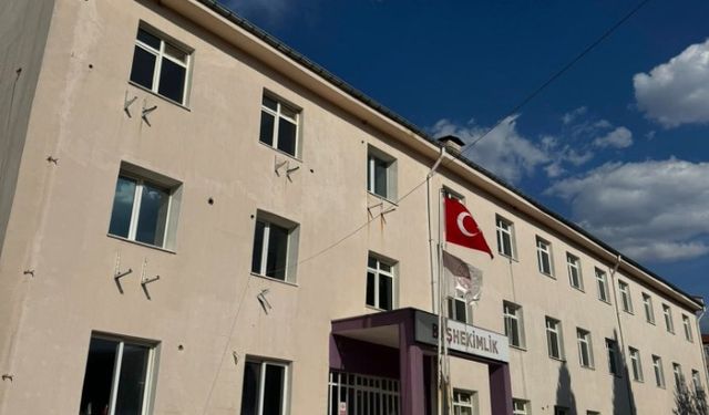 Depreme Dayanıksız Olan Devlet Hastanesi Yıkılyor