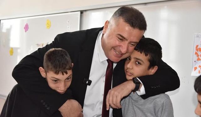 Başkan Özer’den Özel Eğitim Sınıfına Anlamlı Ziyaret
