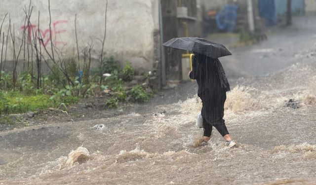 Isparta’da Kuvvetli Sağanak Uyarısı: Dikkatli Olun!